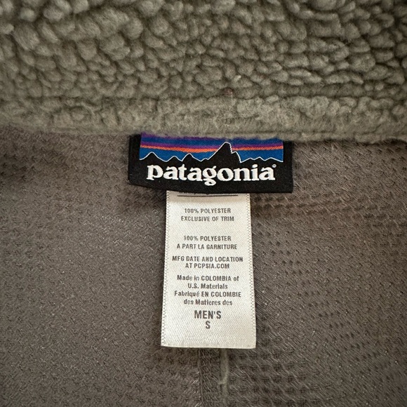 Patagonia Men's Classic Retro-X® Fleece Vest, Small - Picture 3 of 3